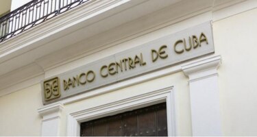 Banco Central cubano alerta sobre ‘estafas’ de empresas piramidales