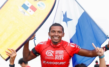 Orgullo panameño: Edwin Núñez conquista histórico oro en el panamericano de surf en Guatemala