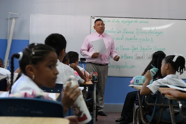 795 docentes se jubilan en 2026: ¿cómo impactará la educación en Panamá?