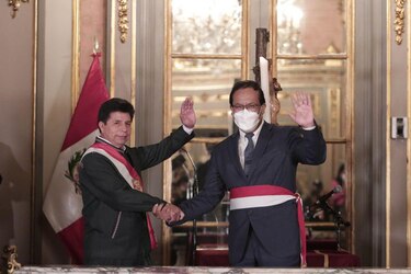 Roberto Sánchez, el heredero político de Pedro Castillo, disputará la presidencia de Perú con Keiko Fujimori