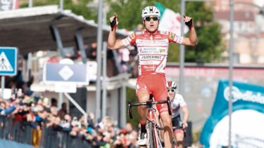 Masnada gana etapa del Giro de Italia; Conti es nuevo líder