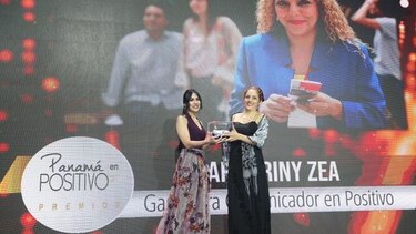 Periodista de 'La Prensa', Mary Triny Zea, es galardonada en 'Panamá en Positivo'