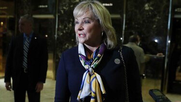 De regreso en Nueva York, desfile de visitas a la Torre Trump