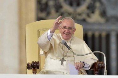 Papa Francisco llama a la demolición de todos los muros que aún hoy dividen el mundo