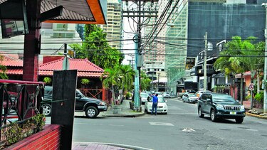 Licitan intervención de calle