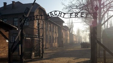 Mil jóvenes viajan a Auschwitz en aniversario del fin de la II Guerra Mundial