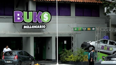 Fiscalía solicita plazo para seguir investigación a contrato de Buko Millonario