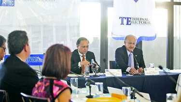 Buscan prohibir que los candidatos tengan doble postulación