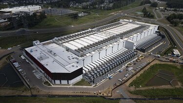Loudoun, el condado más rico de Estados Unidos que alberga el corazón de internet y la inteligencia artificial del mundo