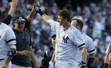 LeMahieu pega cuadrangular ganador para los Yankees