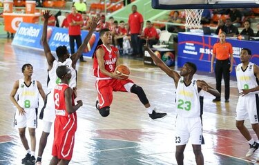 Panamá cae ante Jamaica y complica su pase