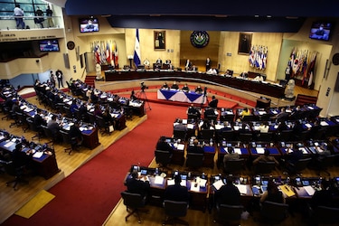 El Salvador, segundo país que intenta salir del Parlacen, el primero fue Panamá y no pudo