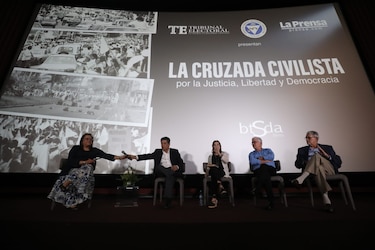Civilistas alertan: se ganó la democracia, pero las instituciones siguen fallando