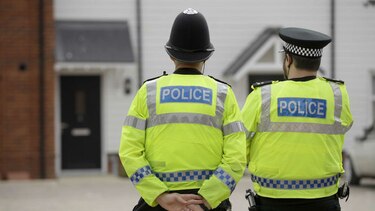 Dos británicos expuestos a misma toxina que envenenó a exespía