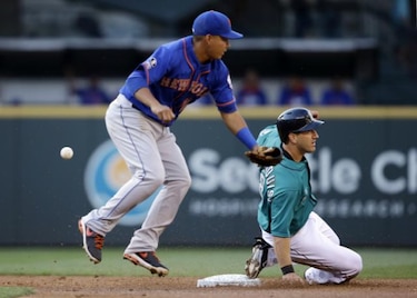 Mets proceden con cautela, tras golpe a Rubén Tejada