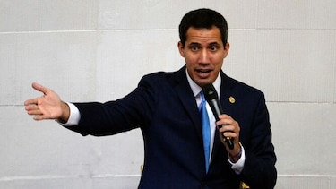 Parlamento venezolano ratifica a Guaidó como presidente encargado hasta que 'cese usurpación'