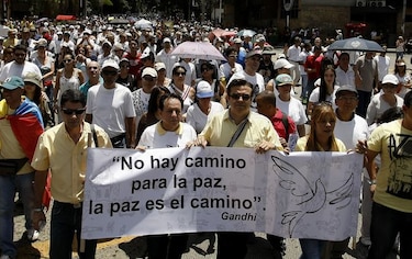 Miles de colombianos salieron a las calles en ‘Marcha por la vida’