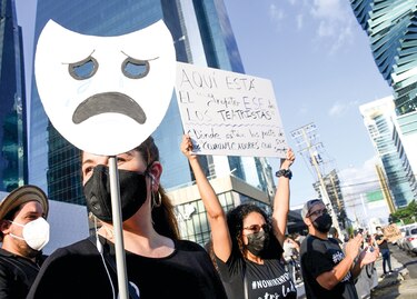 Manifestación atrae a teatristas