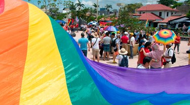 Entra en vigencia matrimonio igualitario en Costa Rica 
