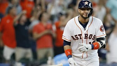 Gurriel despide primera mitad como rey de la ofensiva