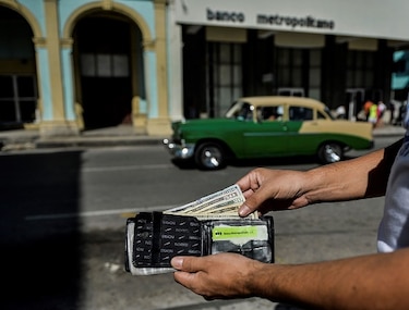 Cuba autoriza el trabajo privado en la mayoría de los sectores