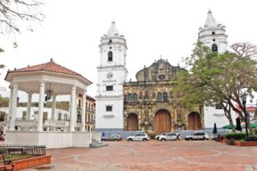 Obras en la Catedral, en el limbo tras irregularidades