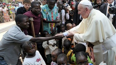 El Papa llama en República Centroafricana a resistir 'al miedo al otro'