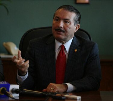 Noriega regresará a Panamá el domingo próximo en Iberia, confirma canciller
