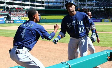 Canó lidera triunfo de Seattle