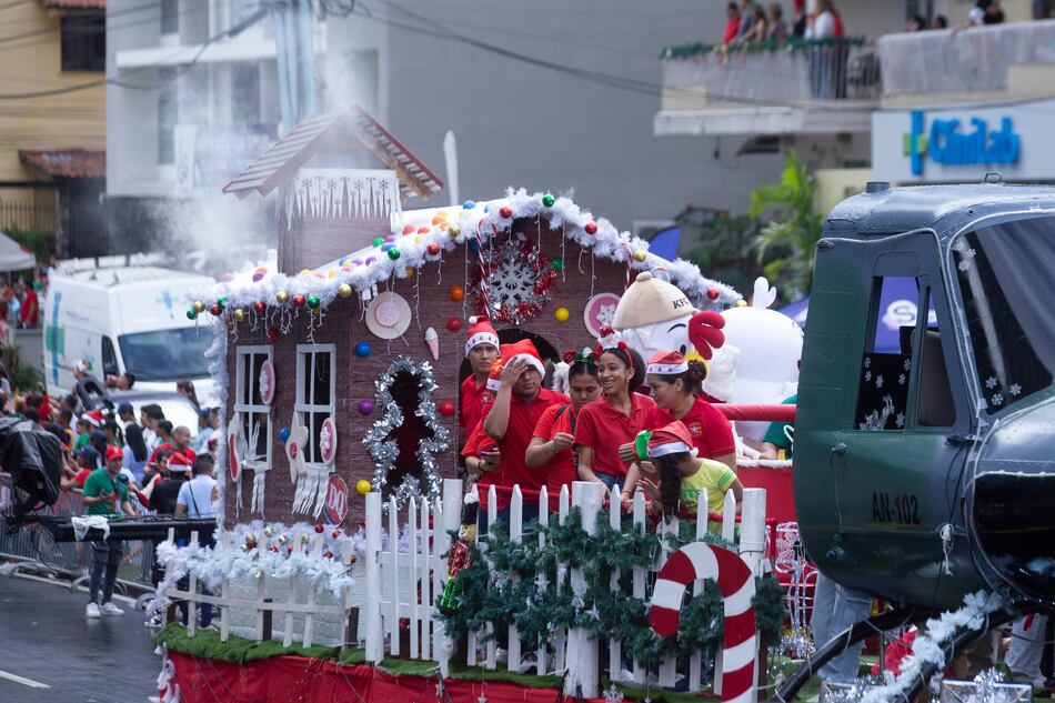 Alcaldía de Panamá abre convocatoria para 400 permisos comerciales en el Festival Navideño 2025