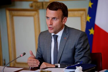Macron promete a Ucrania que Francia y Europa estarán a su lado en 2023