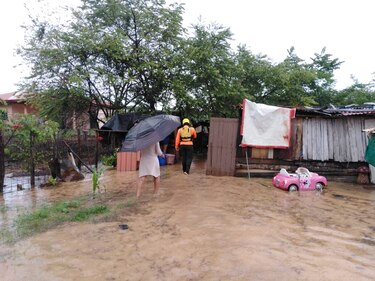 Lluvias en Azuero afectan al menos cinco viviendas, acueductos y obstruyen vías