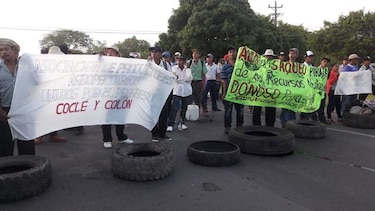 Manifestantes despejan la vía Interamericana