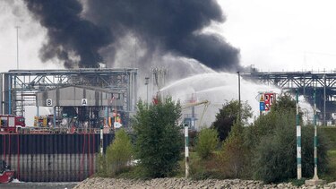 Un muerto y 6 desaparecidos deja explosión en química BASF