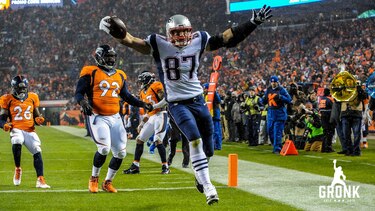 Rob Gronkowski firma contrato de un día para retirarse con los Patriots