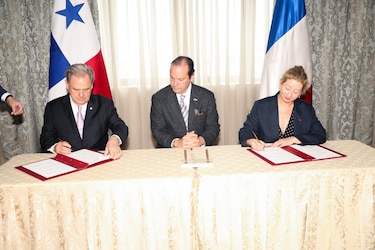 Tren Panamá-David-Frontera: Panamá y Francia firman declaración de intención para el desarrollo de la obra