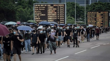 Manifestación en el aeropuerto de Hong Kong provoca cancelación de todos los vuelos
