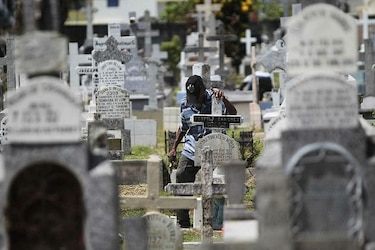 Conozca el programa de las romería al cementerio Amador y desfile de antorchas