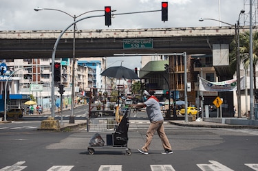 Contrataciones Públicas reanuda licitación para la renovación de la Plaza 5 de Mayo