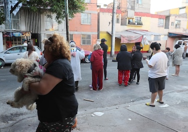 Un fuerte sismo de magnitud 6.5 sacude el centro de México