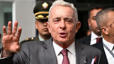 Defensa cree que la orden de liberar a Álvaro Uribe corrige algo que ‘nunca debió haber ocurrido’