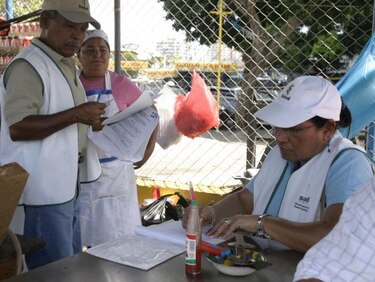 Ministerio de Salud decomisa carnés sanitarios falsificados