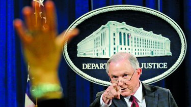 Sessions se recusa en caso de ‘hackeo’ ruso