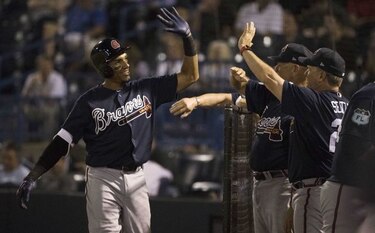 Johan Camargo impresiona con su fortaleza