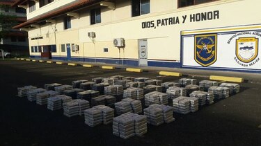 Decomisan 957 paquetes de droga en Colón