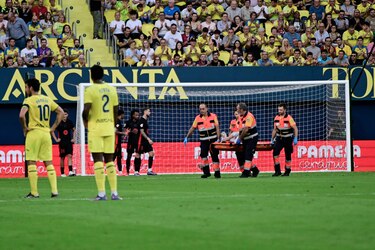 Ter Stegen fue operado ‘satisfactoriamente’ de una rotura completa de tendón rotuliano