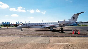 Tras su reparación, avión presidencial regresa al país