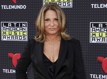 Doctora Ana María Polo estrena mazo en inglés