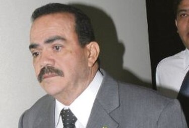 Corte salva a exmagistrado que falsificó diploma
