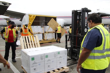 Con la llegada de un nuevo embarque, Panamá suma en agosto 1.1 millones de dosis recibidas de Pfizer